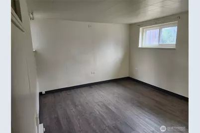 1017 4th Street #B, Bremerton, WA 98337 - Photo 4