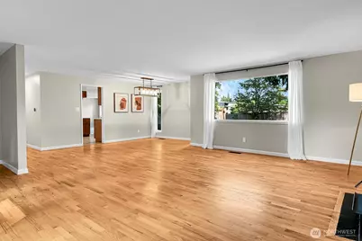 6116 123rd Avenue NE, Kirkland, WA 98033 - Photo 4