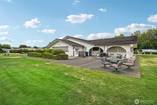 1402 22nd Street NE, Auburn, WA 98002 - Photo 2