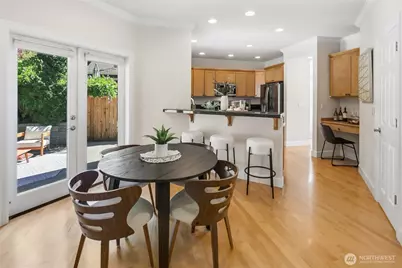 7208 8th Avenue NE, Seattle, WA 98115 - Photo 10