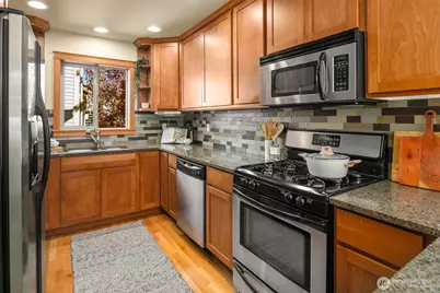 2340 44th Avenue SW #C, Seattle, WA 98116 - Photo 10
