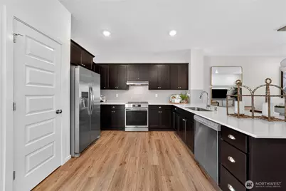 9811 31st Avenue SE #G2, Everett, WA 98208 - Photo 2