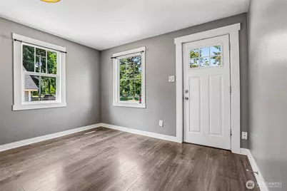 6925 52nd Avenue W, University Place, WA 98467 - Photo 14