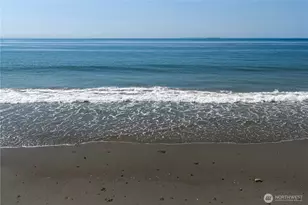 2285 W Beach Rd, Oak Harbor, WA 98277 - Photo 30