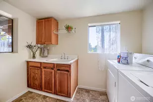 909 SW Langston Rd, Renton, WA 98057 - Photo 18