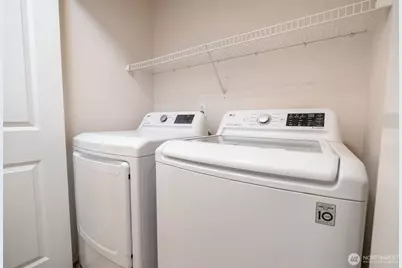 4050 S 212th Court #B, SeaTac, WA 98198 - Photo 18