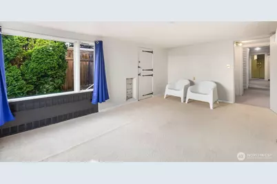 307 W Highland Drive, Seattle, WA 98119 - Photo 26