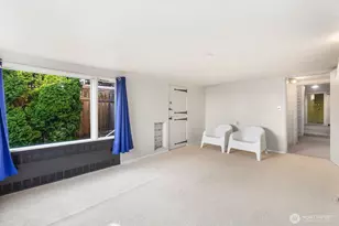 307 W Highland Dr, Seattle, WA 98119 - Photo 26