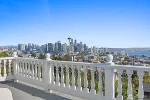 307 W Highland Dr, Seattle, WA 98119 - Photo 8