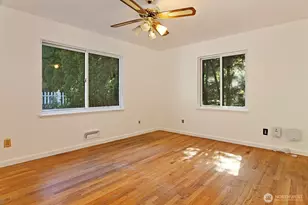 17552 Ballinger Way NE, Lake Forest Park, WA 98155 - Photo 14