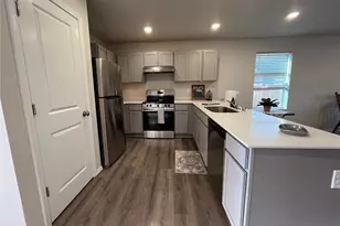 221 NE Belfair Station Dr, Belfair, WA 98528 - Photo 6