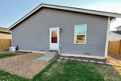 221 NE Belfair Station Drive, Belfair, WA 98528 - Photo 4