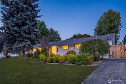 606 Crest Avenue, Kent, WA 98030 - Photo 2