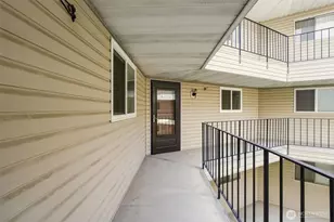 10321 E Main Ave, Spokane Valley, WA 99206 - Photo 4