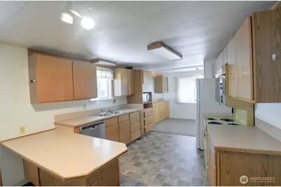 1841 Trosper Road SW #2, Tumwater, WA 98512 - Photo 2