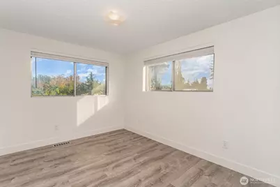 12707 89th Place NE, Kirkland, WA 98034 - Photo 18