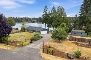 5508 S Bay Terrace Dr NE, Olympia, WA 98516 - Photo 2