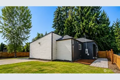 11232 1st Avenue S, Seattle, WA 98168 - Photo 28