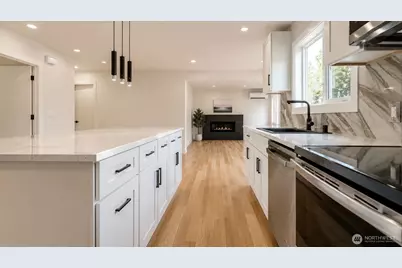11232 1st Avenue S, Seattle, WA 98168 - Photo 6