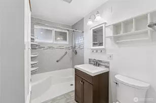 1413 S 276th Pl, Des Moines, WA 98198 - Photo 14