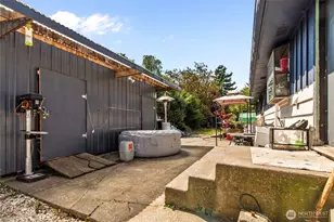 302 115th St E, Tacoma, WA 98445 - Photo 24