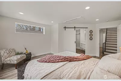 7776 Highland Park Way SW #B, Seattle, WA 98106 - Photo 12