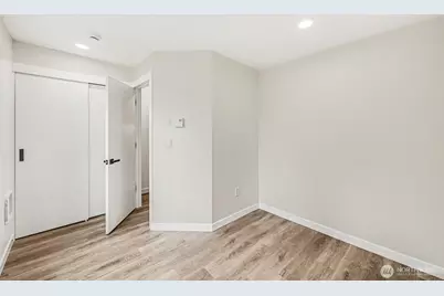 7776 Highland Park Way SW #B, Seattle, WA 98106 - Photo 14
