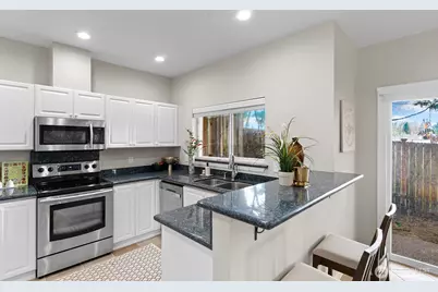 401 S 51st Court, Renton, WA 98055 - Photo 16
