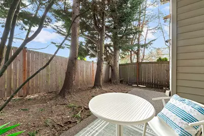 401 S 51st Court, Renton, WA 98055 - Photo 36