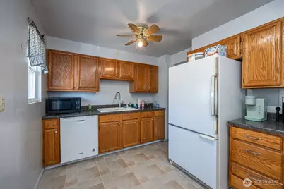 1308 N Buell Drive, Moses Lake, WA 98837 - Photo 10