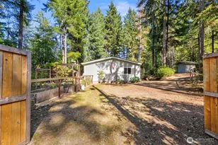 111 NE Collins Dr E, Tahuya, WA 98588 - Photo 2