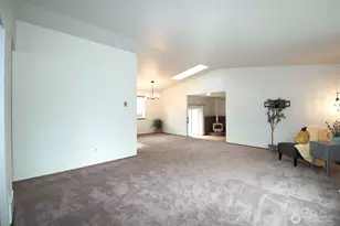 10610 4th Dr SE, Everett, WA 98208 - Photo 4