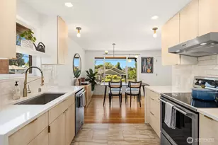 2502 NE 68th St, Seattle, WA 98115 - Photo 14
