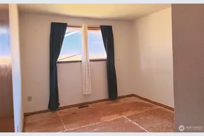 20291 Aliston Lane, Burlington, WA 98233 - Photo 16