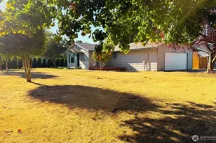 20291 Aliston Ln, Burlington, WA 98233 - Photo 24