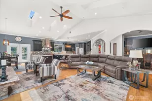 6207 184th Ave E, Bonney Lake, WA 98391 - Photo 14