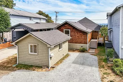4205 34th Avenue S, Seattle, WA 98118 - Photo 1
