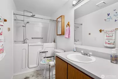 20608 116th Street Ct. E, Bonney Lake, WA 98391 - Photo 18