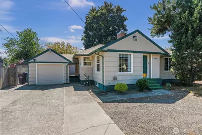2205 Ocean Beach Highway, Longview, WA 98632 - Photo 1