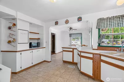 2205 Ocean Beach Highway, Longview, WA 98632 - Photo 12