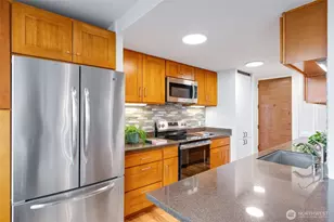 601 Belmont Ave E, Seattle, WA 98102 - Photo 8