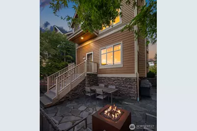 5712 17th Avenue NW, Seattle, WA 98107 - Photo 2