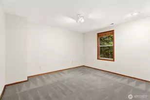 6108 Nahane W NE, Tacoma, WA 98422 - Photo 18