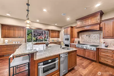 8015 228th Avenue NE, Redmond, WA 98053 - Photo 12