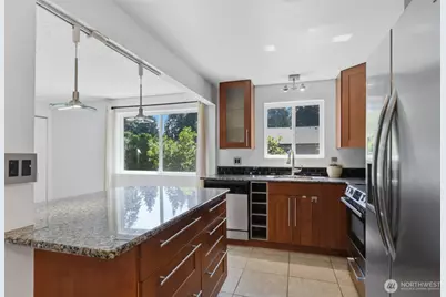 7909 218th Street SW #4, Edmonds, WA 98026 - Photo 4