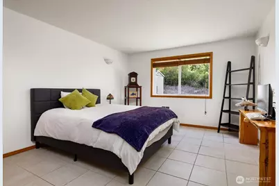 1002 Carl Avenue, Oak Harbor, WA 98277 - Photo 26