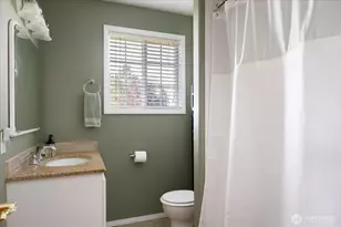 1002 Carl Ave, Oak Harbor, WA 98277 - Photo 16