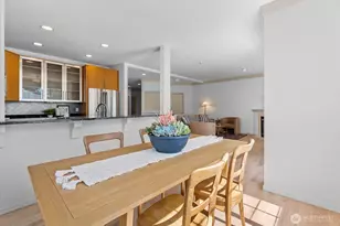 18550 NE 57th St, Redmond, WA 98052 - Photo 12