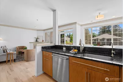 18550 NE 57th Street #C18550, Redmond, WA 98052 - Photo 10