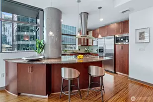 2033 2nd Ave, Seattle, WA 98121 - Photo 10